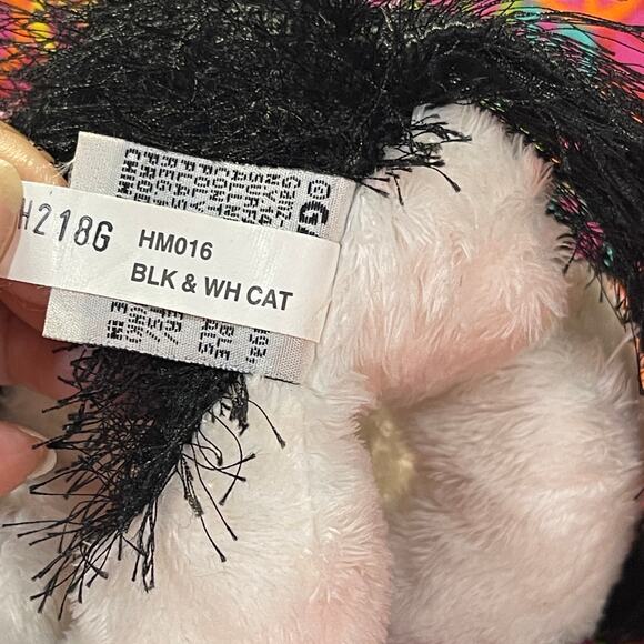 Webkinz Black & White Cat HM016 No Code Stuffed Plush Animal Pet - Picture 4 of 6